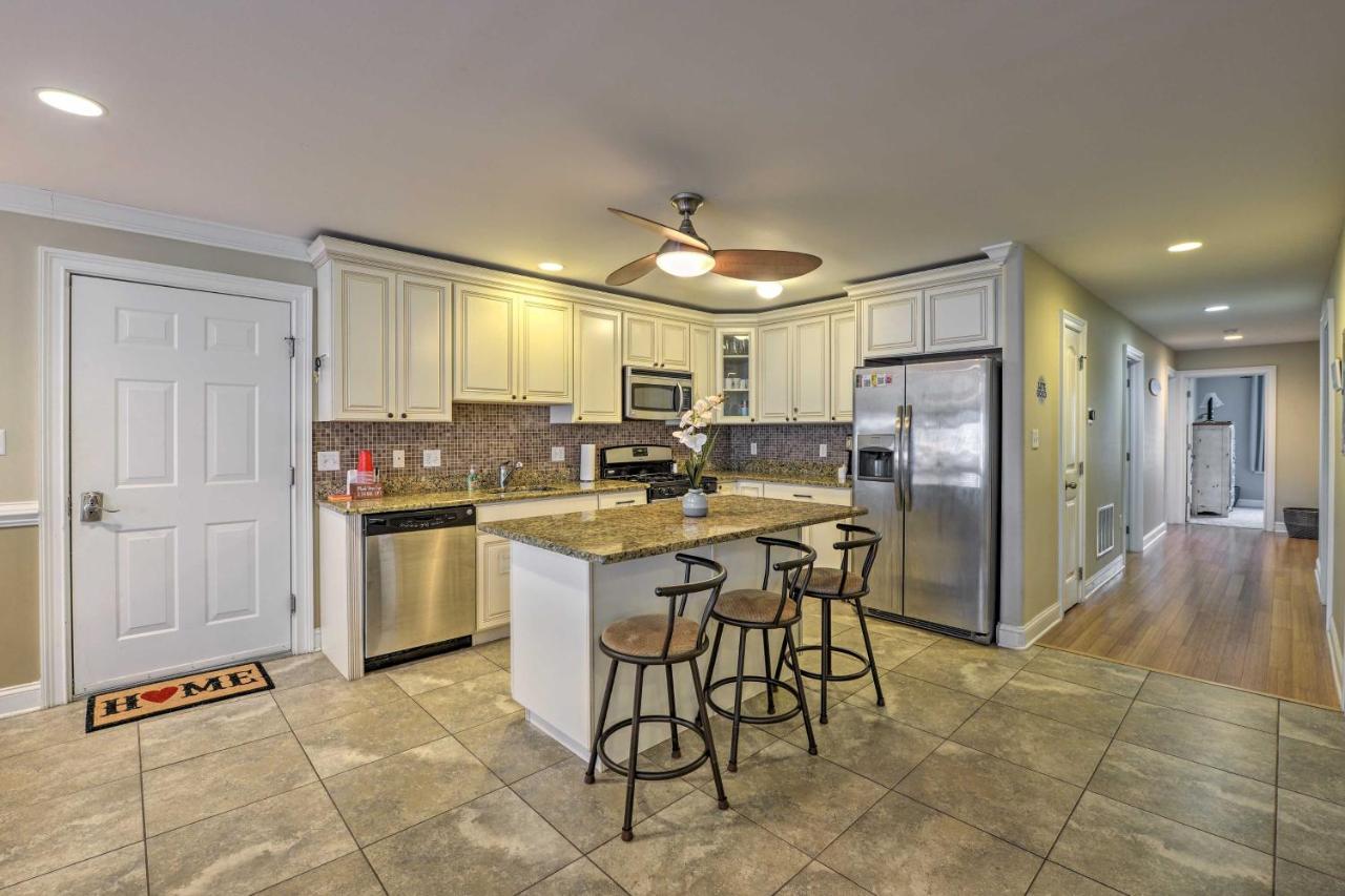 Spacious Wildwood Townhome With Covered Balcony Exterior photo